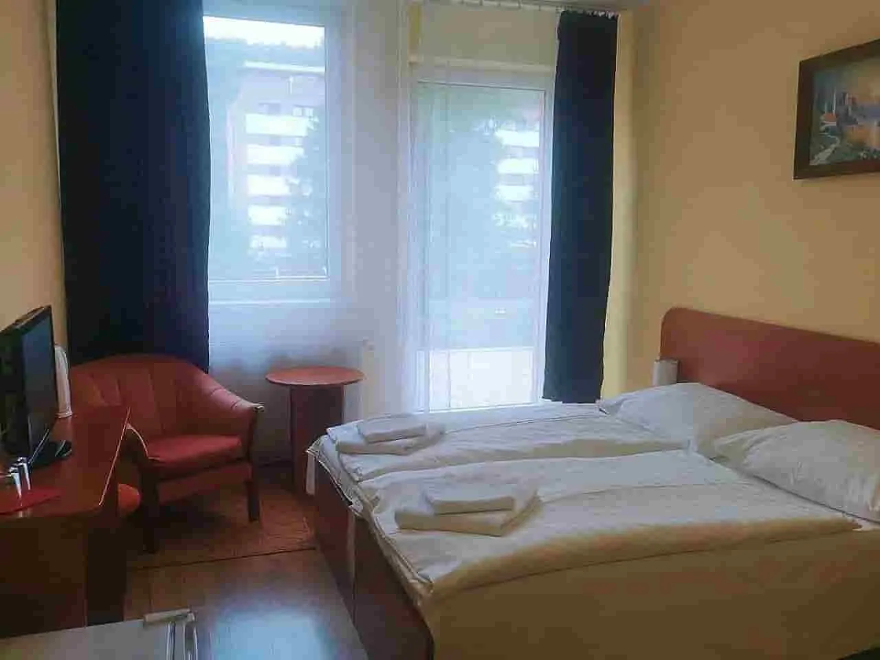 standard room image